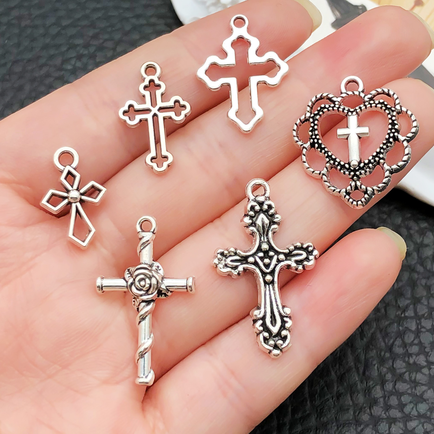 52pcs Assorted Cross Pendants  - Jewelry Making Tutorials 评论和价格