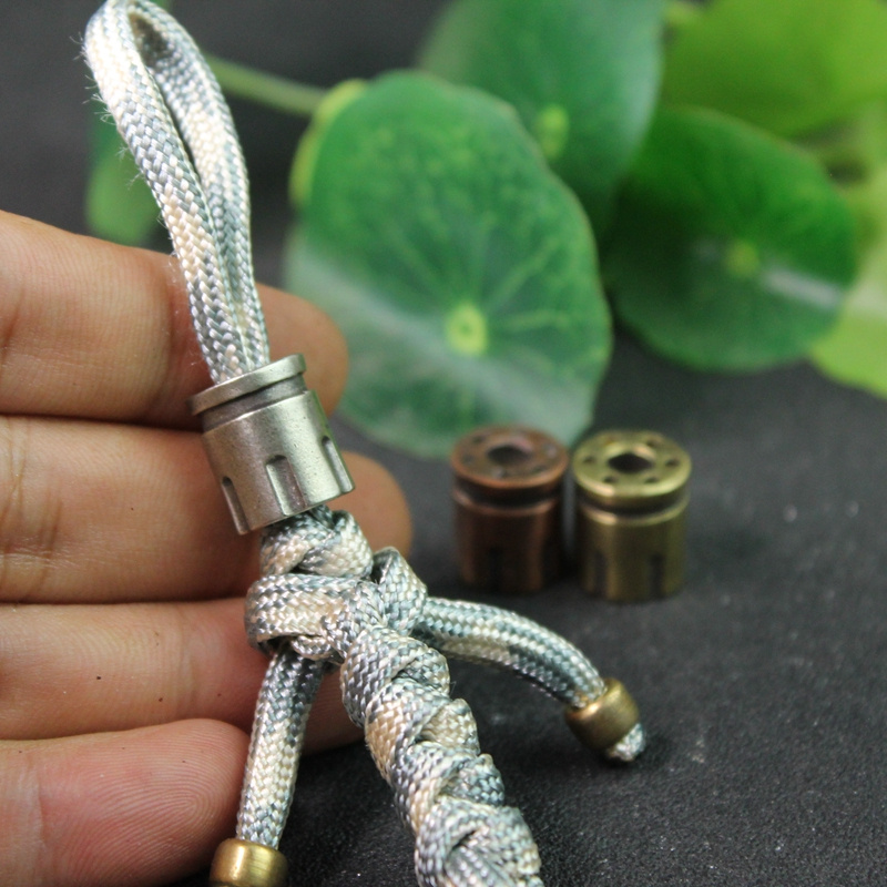 Revolver Magnum Bullet Magazin - Jewelry Making Magazines 评论和价格